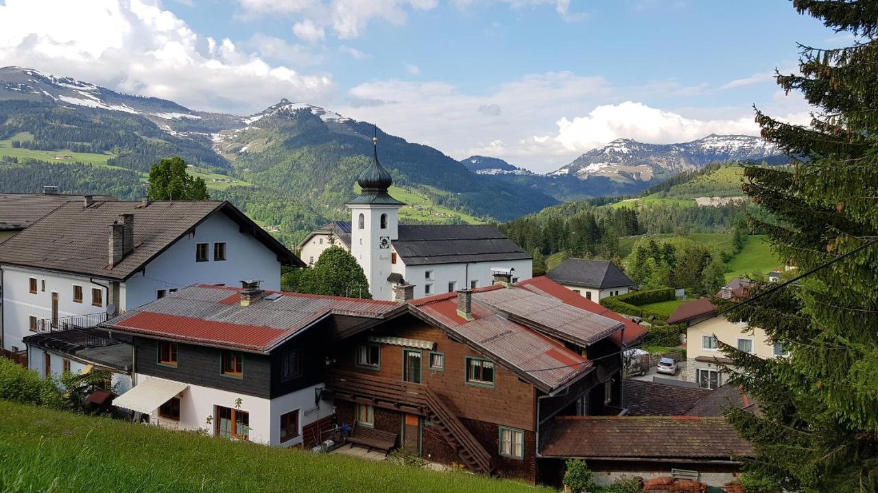 Tauglerei Appartement Malve in den Zauberbergen Sankt Koloman Exterior foto